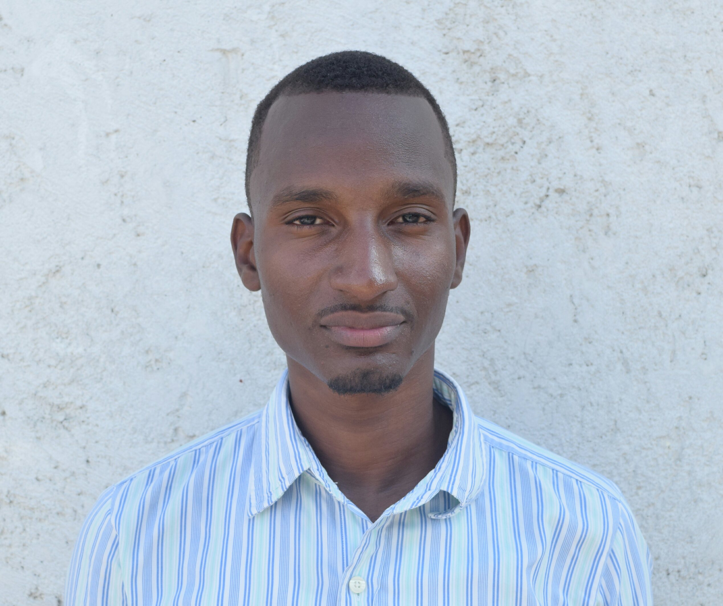 Berson Divert , Passionné par l'innovation technologique.